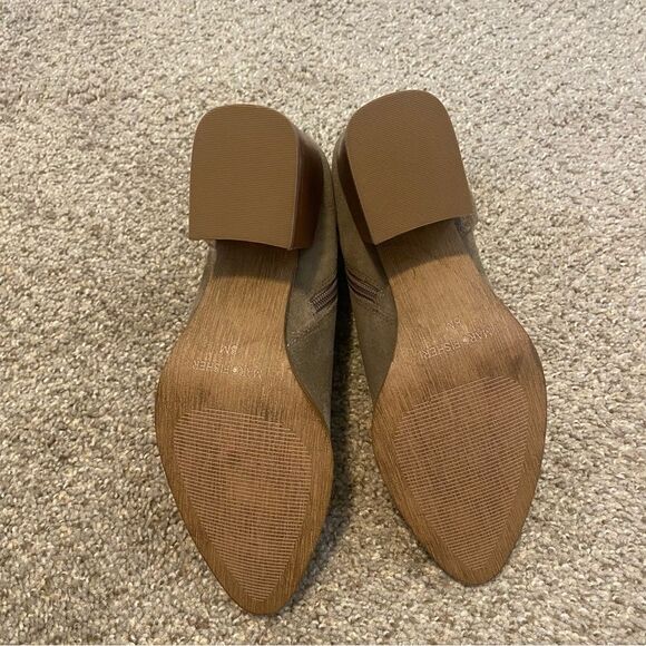 Marc Fisher View Suede Harness Chelsea Boots Women’s Size 8 - Picture 9 of 11